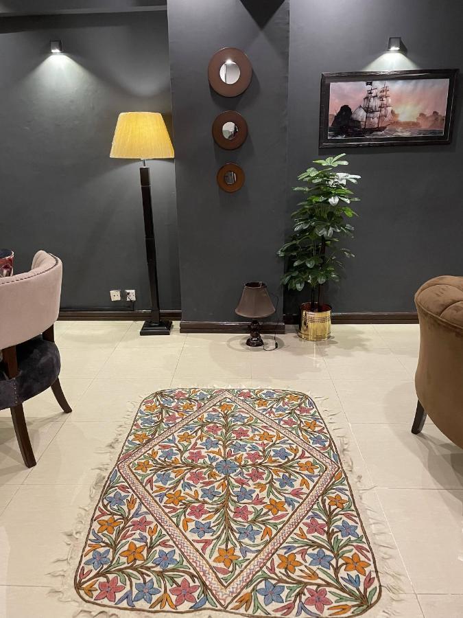 Freddy'S Luxury Family Apartments Ισλαμαμπάντ Εξωτερικό φωτογραφία