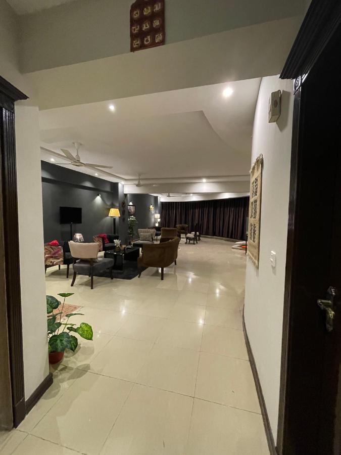 Freddy'S Luxury Family Apartments Ισλαμαμπάντ Εξωτερικό φωτογραφία